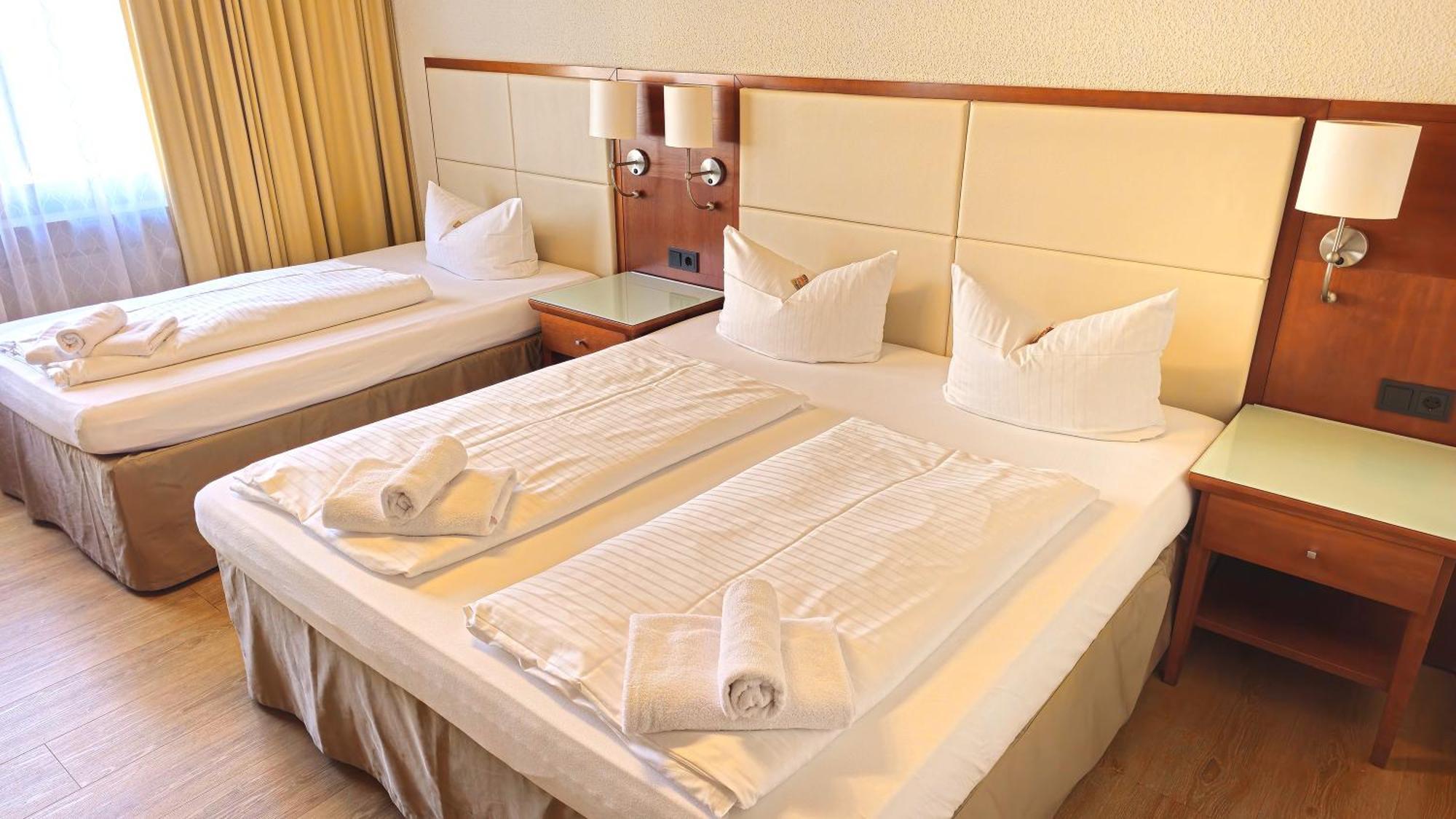 Hotel Avenue Altenfurt 뉘른베르크 외부 사진