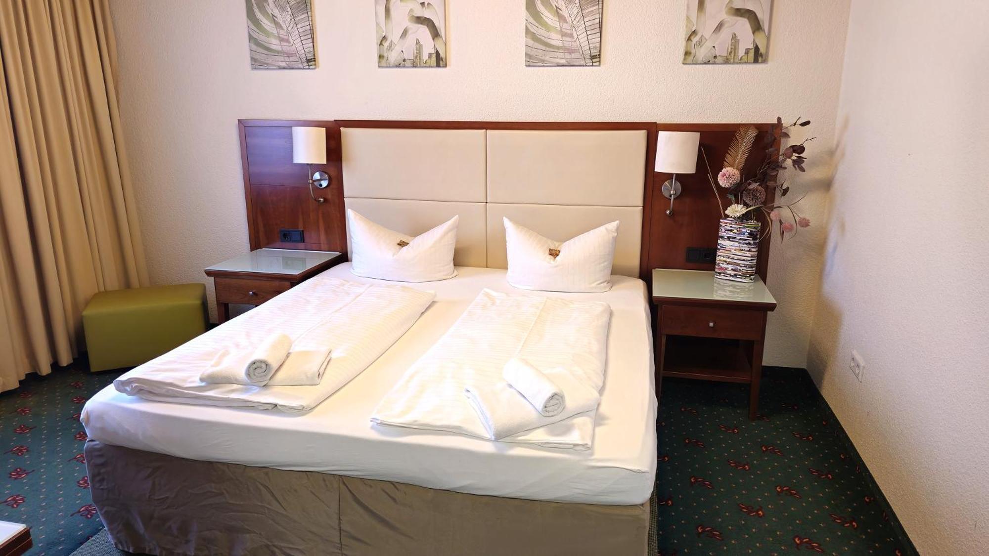 Hotel Avenue Altenfurt 뉘른베르크 외부 사진